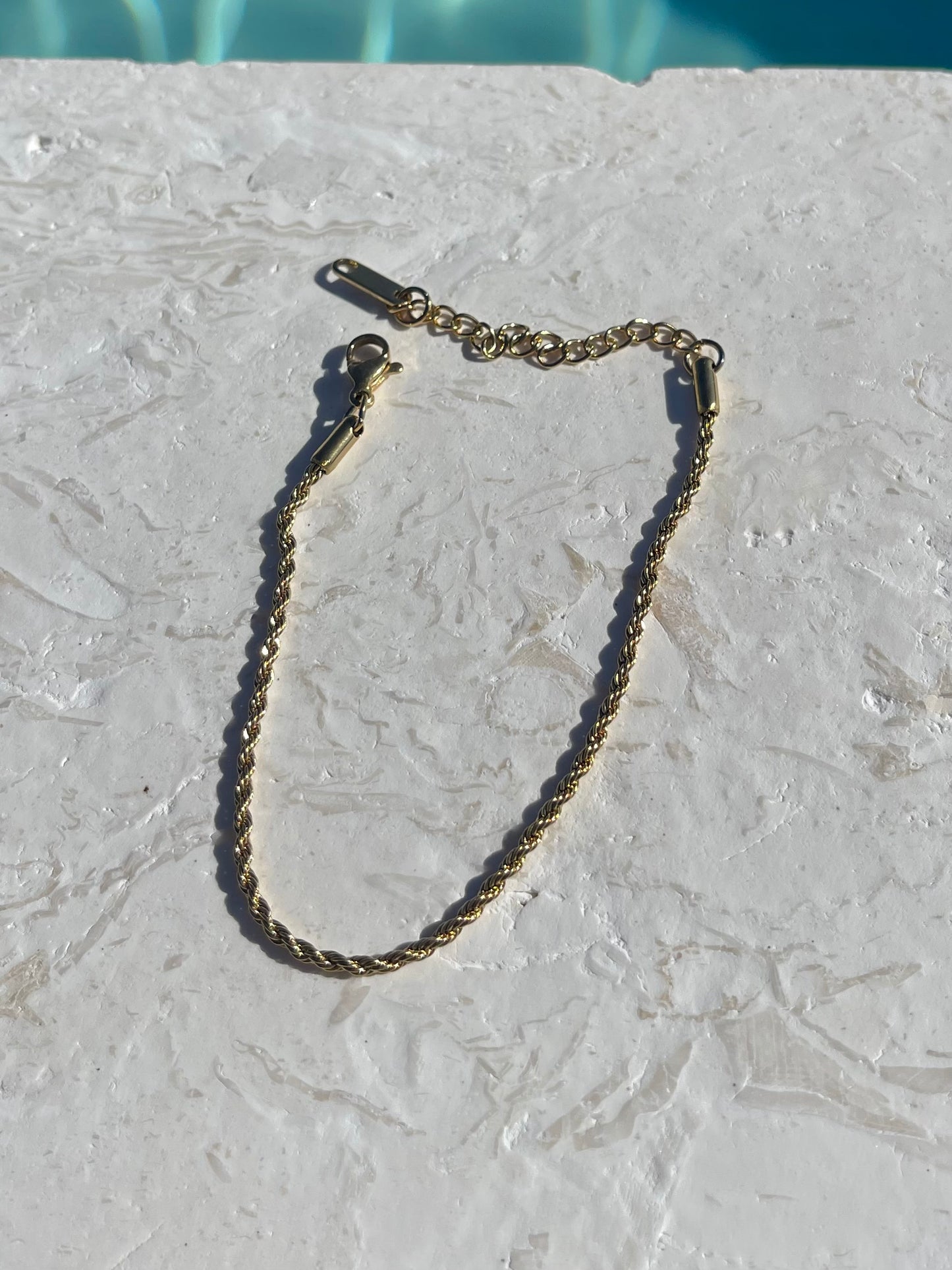 DAINTY TWISTED ROPE CHAIN BRACELET