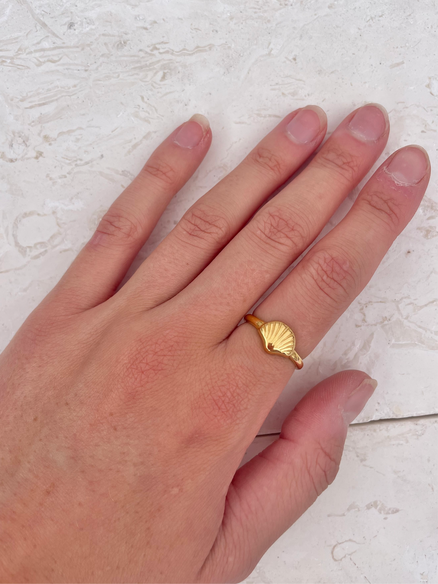 LANA SHELL RING