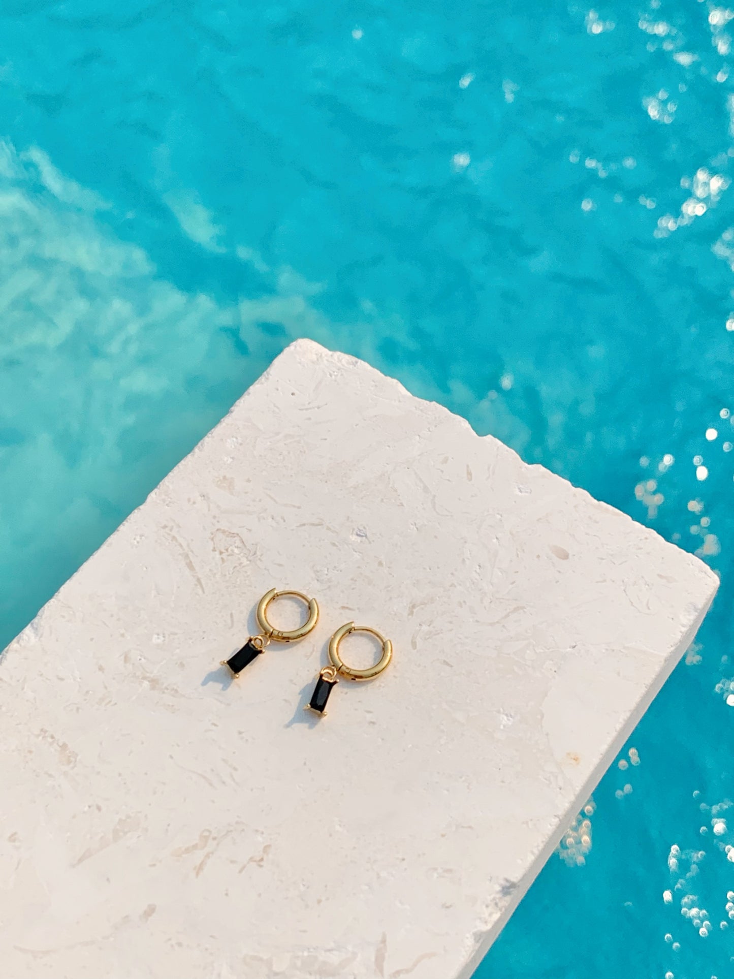 HARMONY BLACK DAINTY EARRINGS