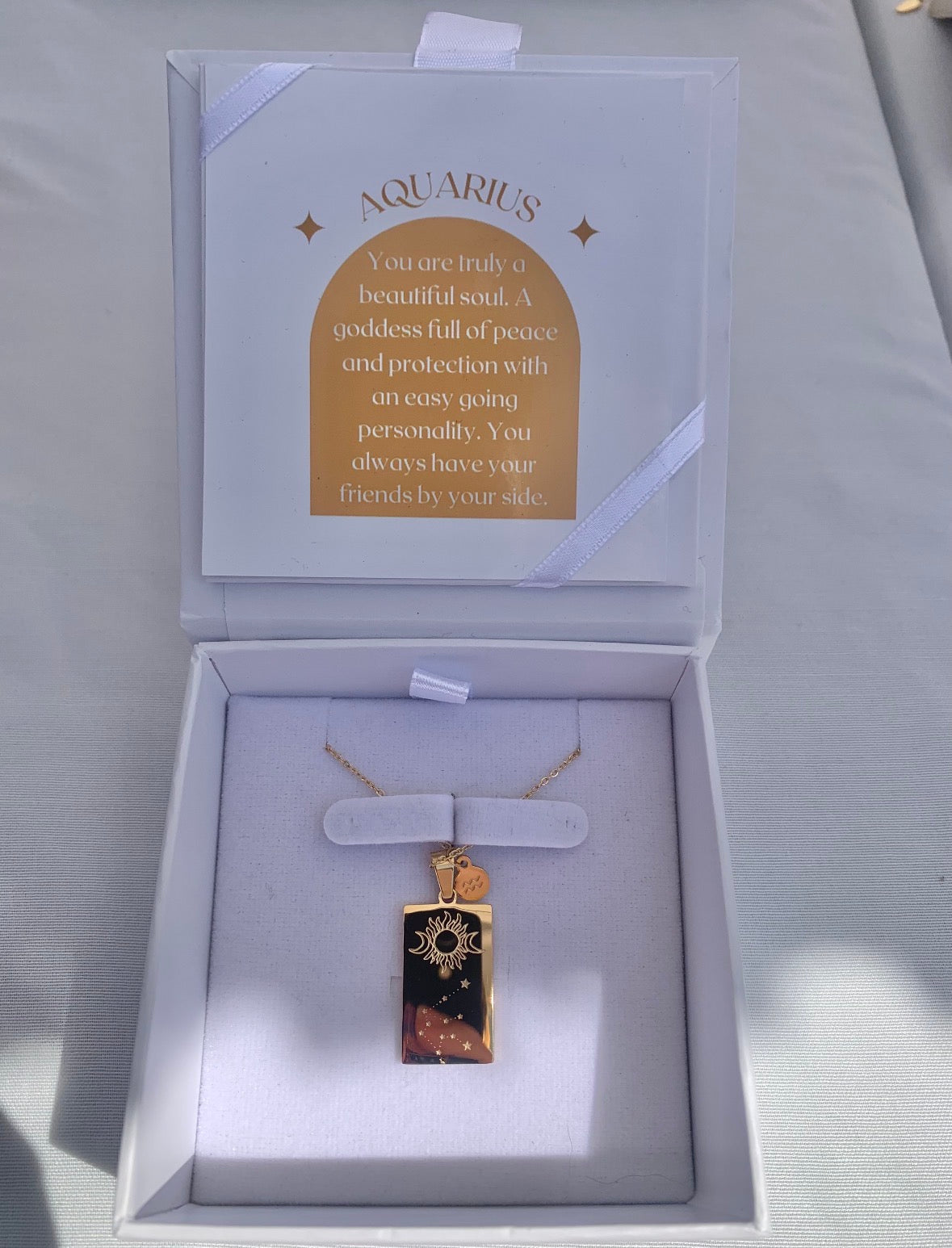 AQUARIUS NECKLACE