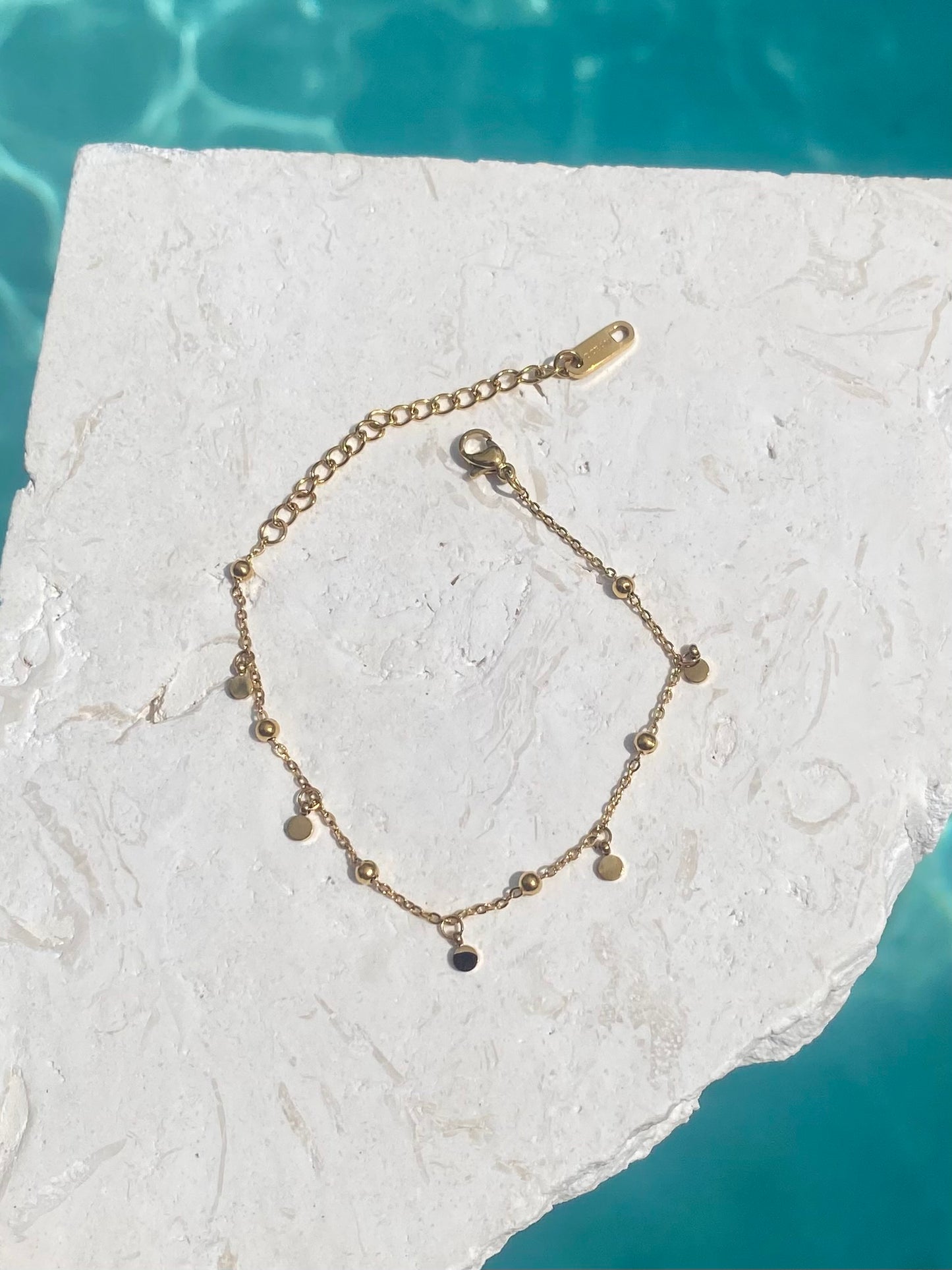 DAINTY BOBBLE BRACELET