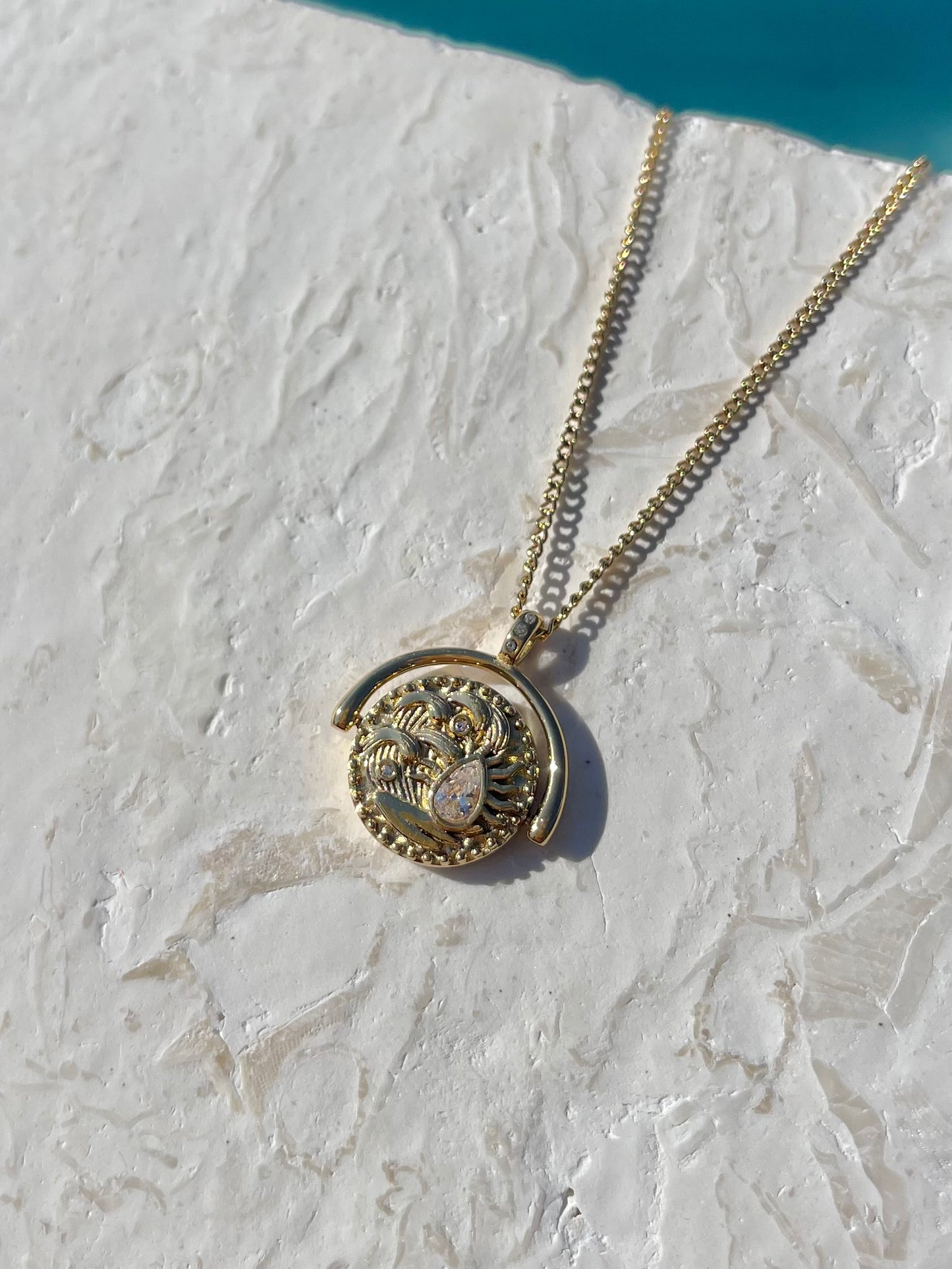 THE SEASIDE NECKLACE