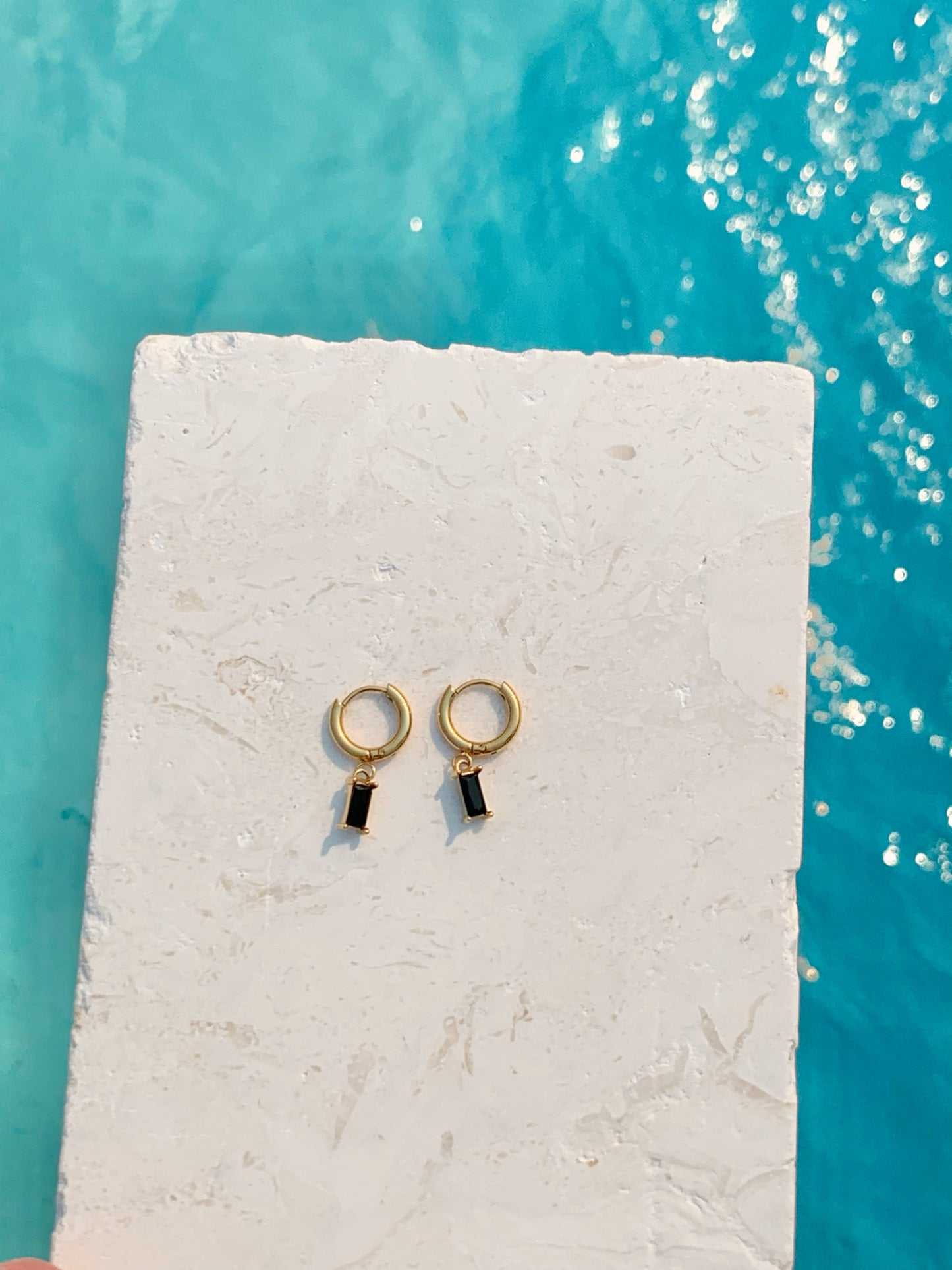 HARMONY BLACK DAINTY EARRINGS