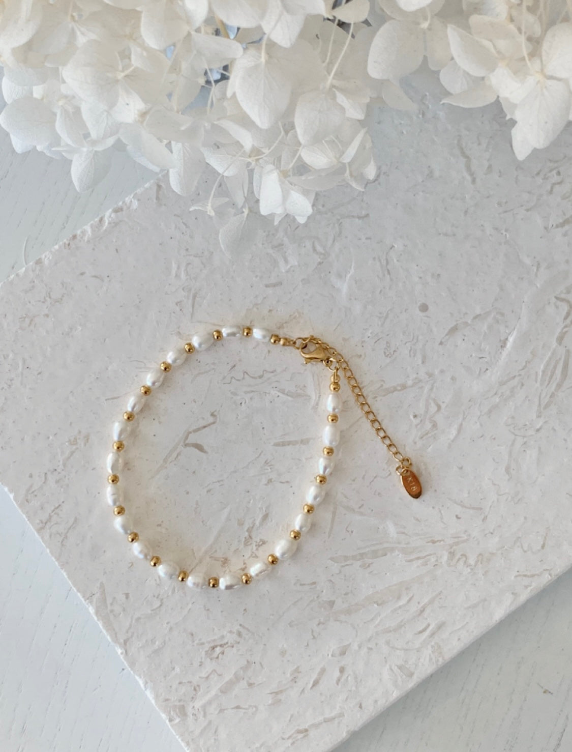 FRESHWATER PEARL BRACELET