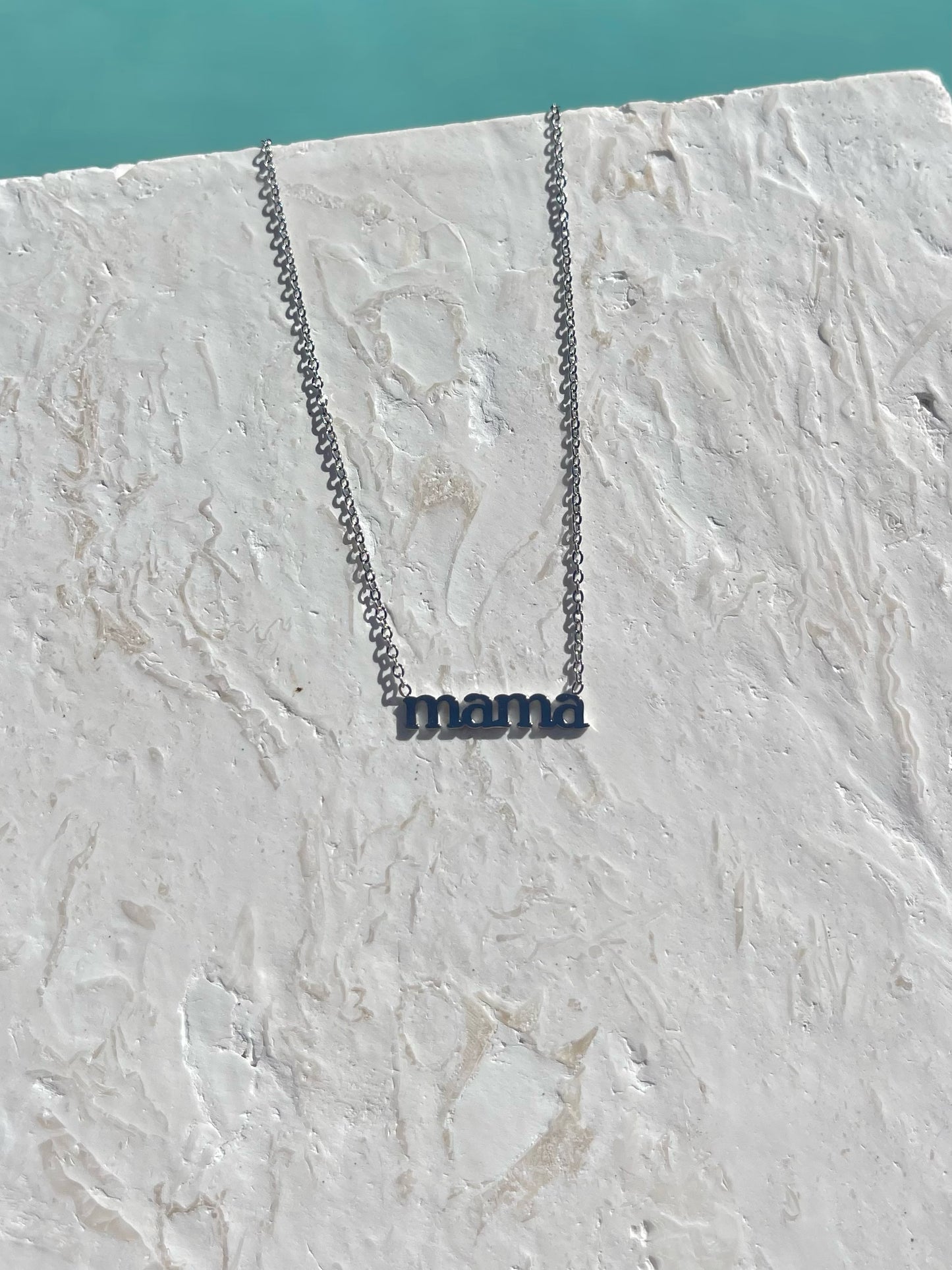 MAMA NECKLACE