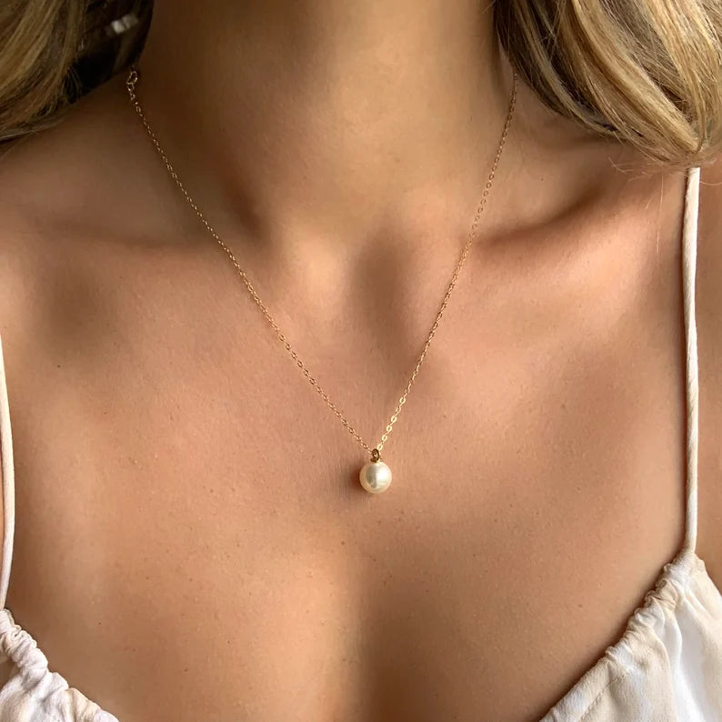 ARIEL PEARL NECKLACE