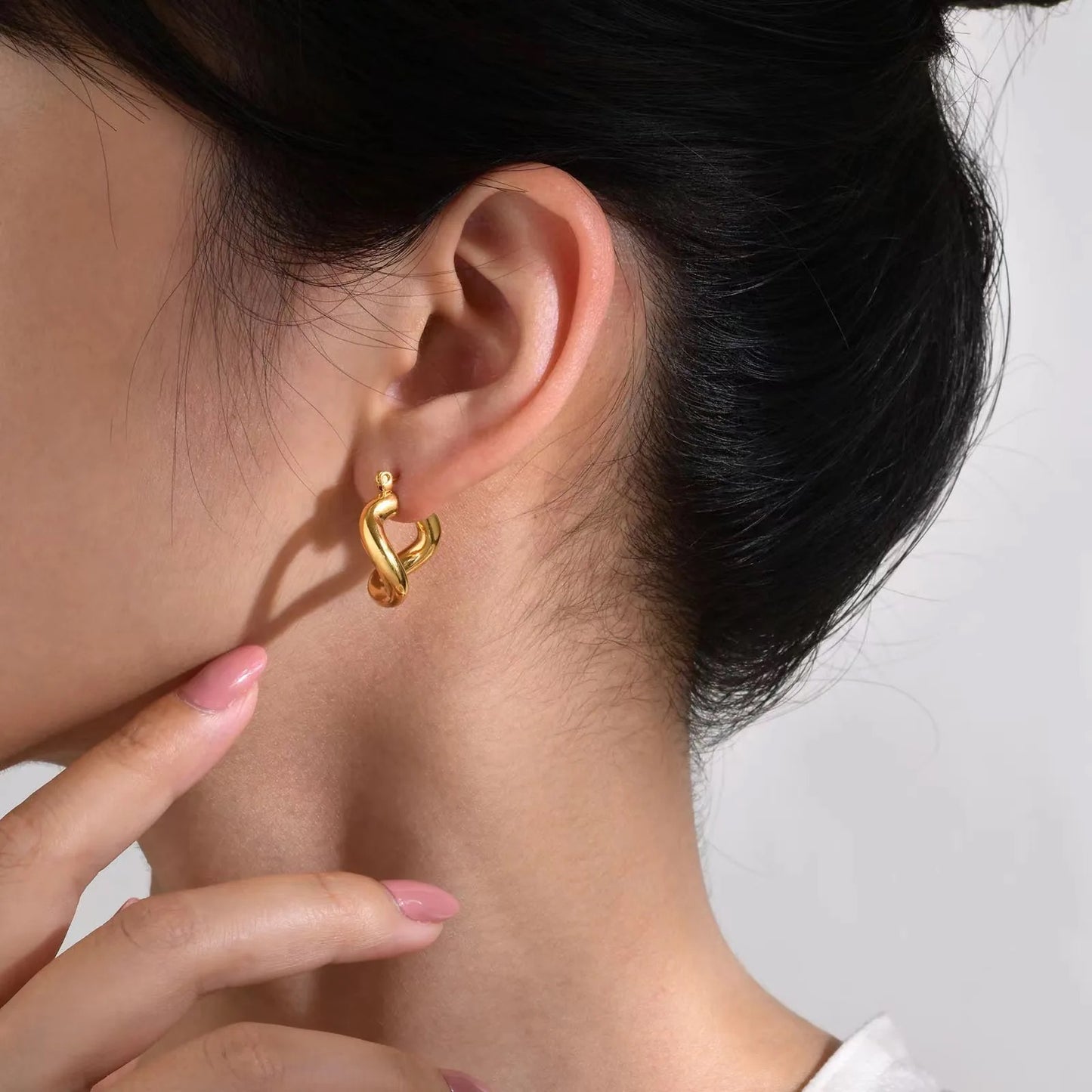 FARRAH HOOP EARRINGS