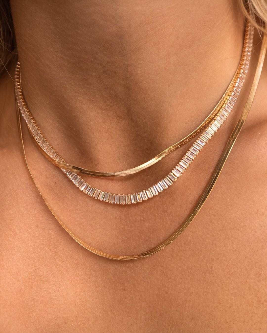 BAGUETTE ZIRCONIA NECKLACE