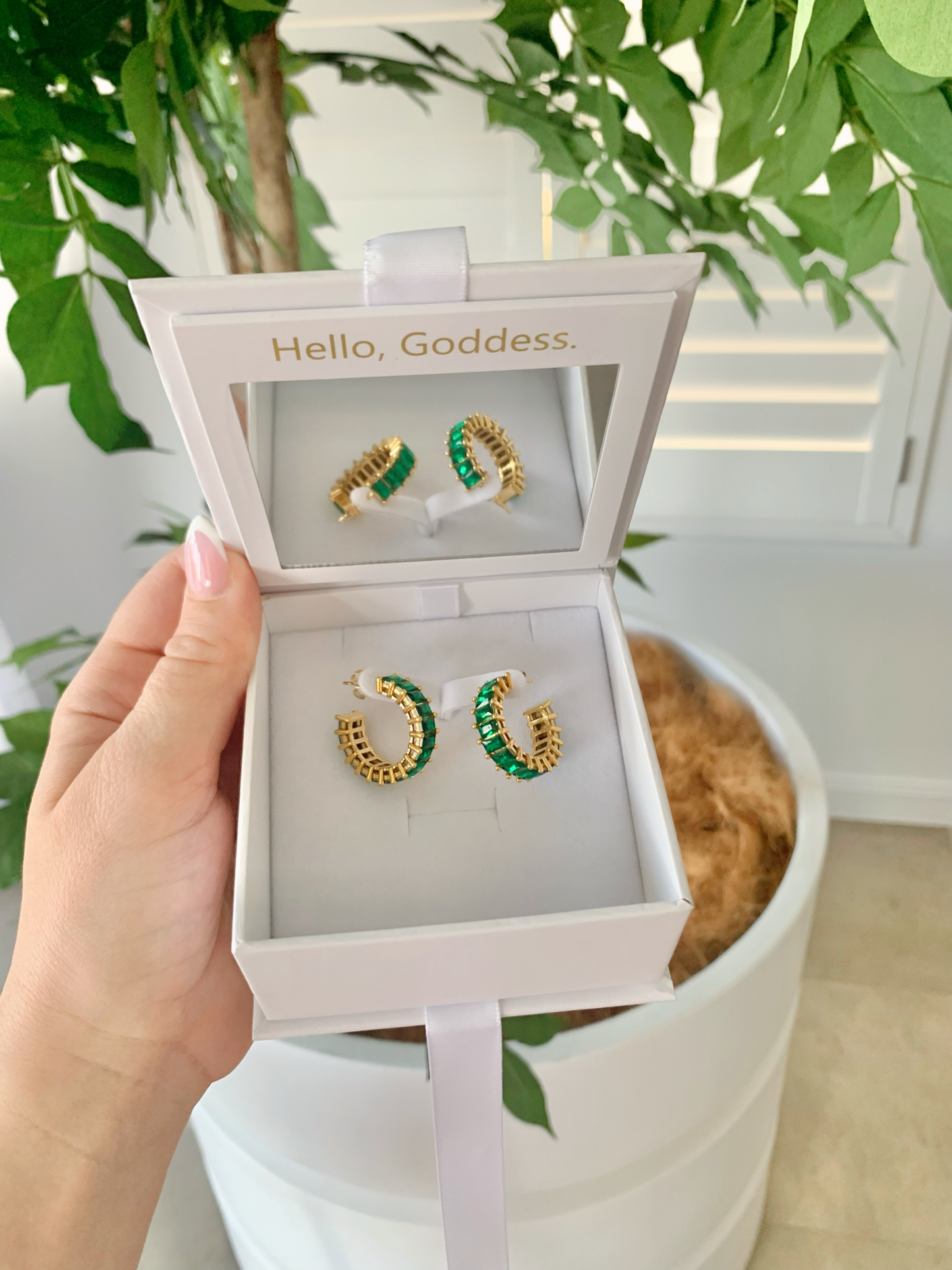 GREEN CRYSTAL BAGUETTE EARRINGS