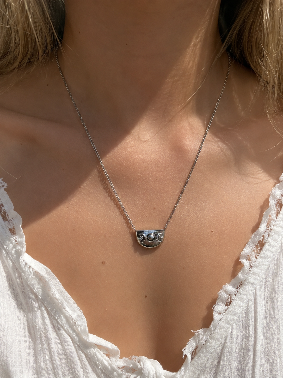 MOON TIDE FRIENDSHIP NECKLACE