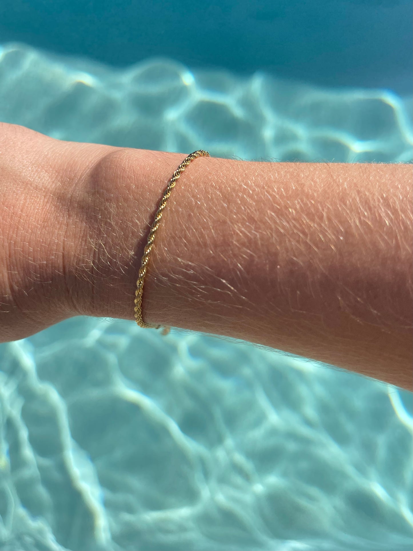 DAINTY TWISTED ROPE CHAIN BRACELET