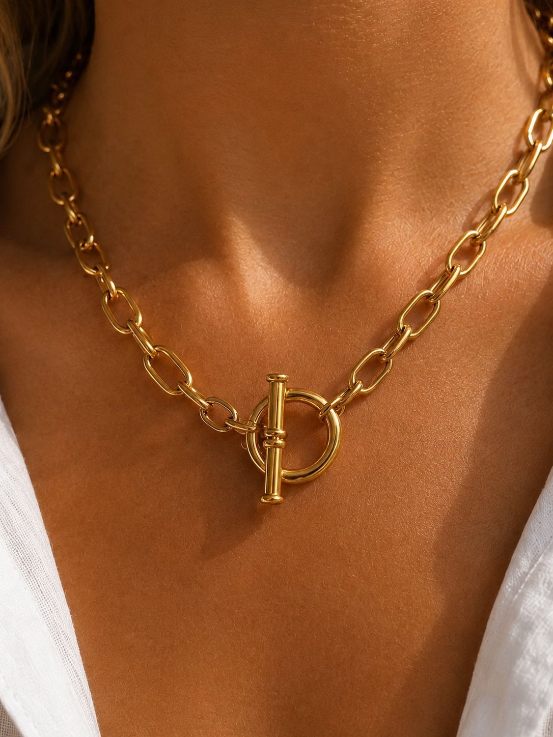 AMALFI TOGGLE NECKLACE