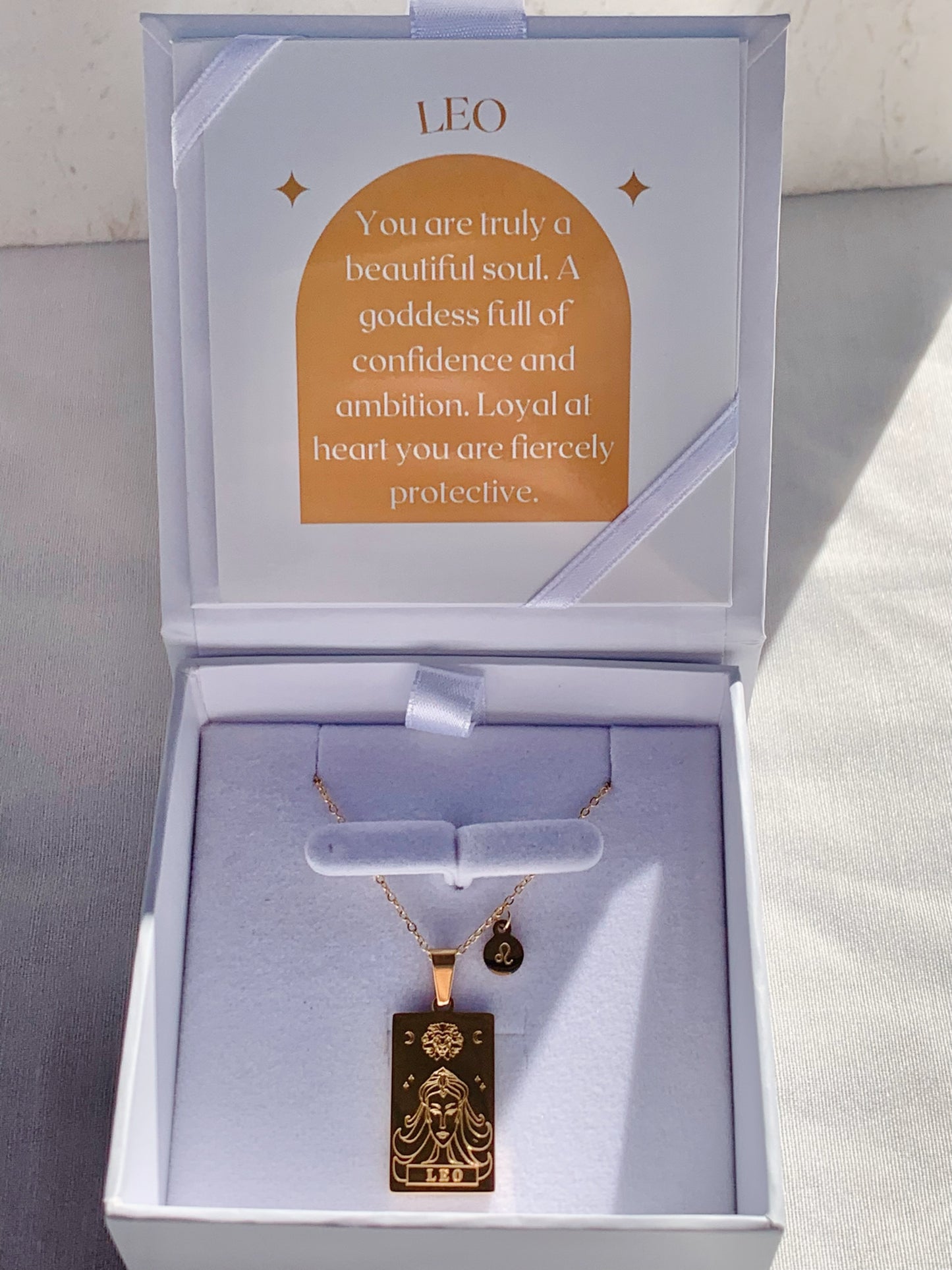 LEO NECKLACE
