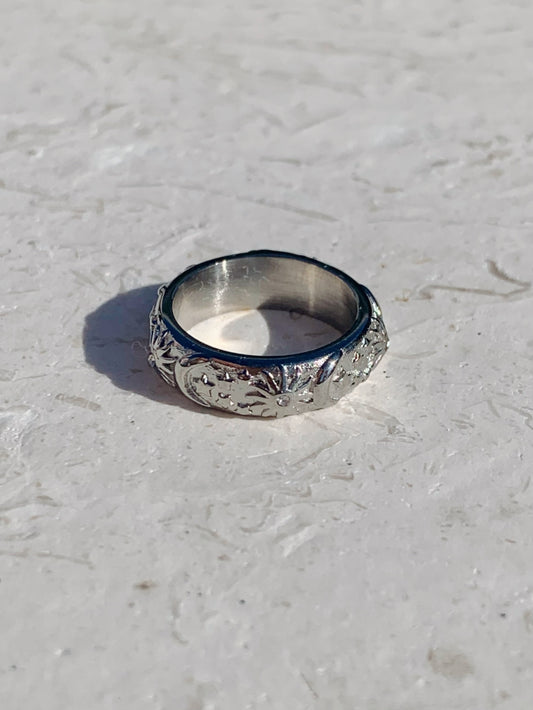 LA LUNA RING SILVER