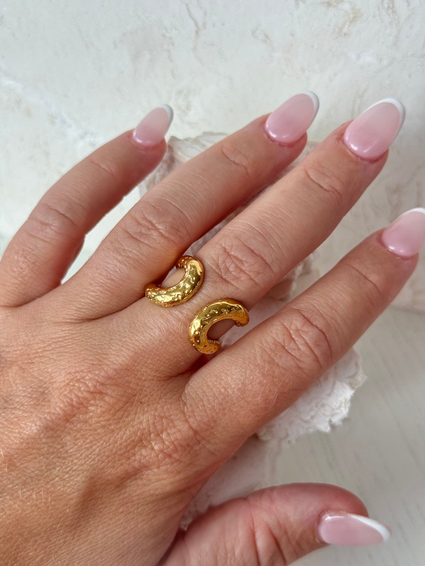 NORA RING