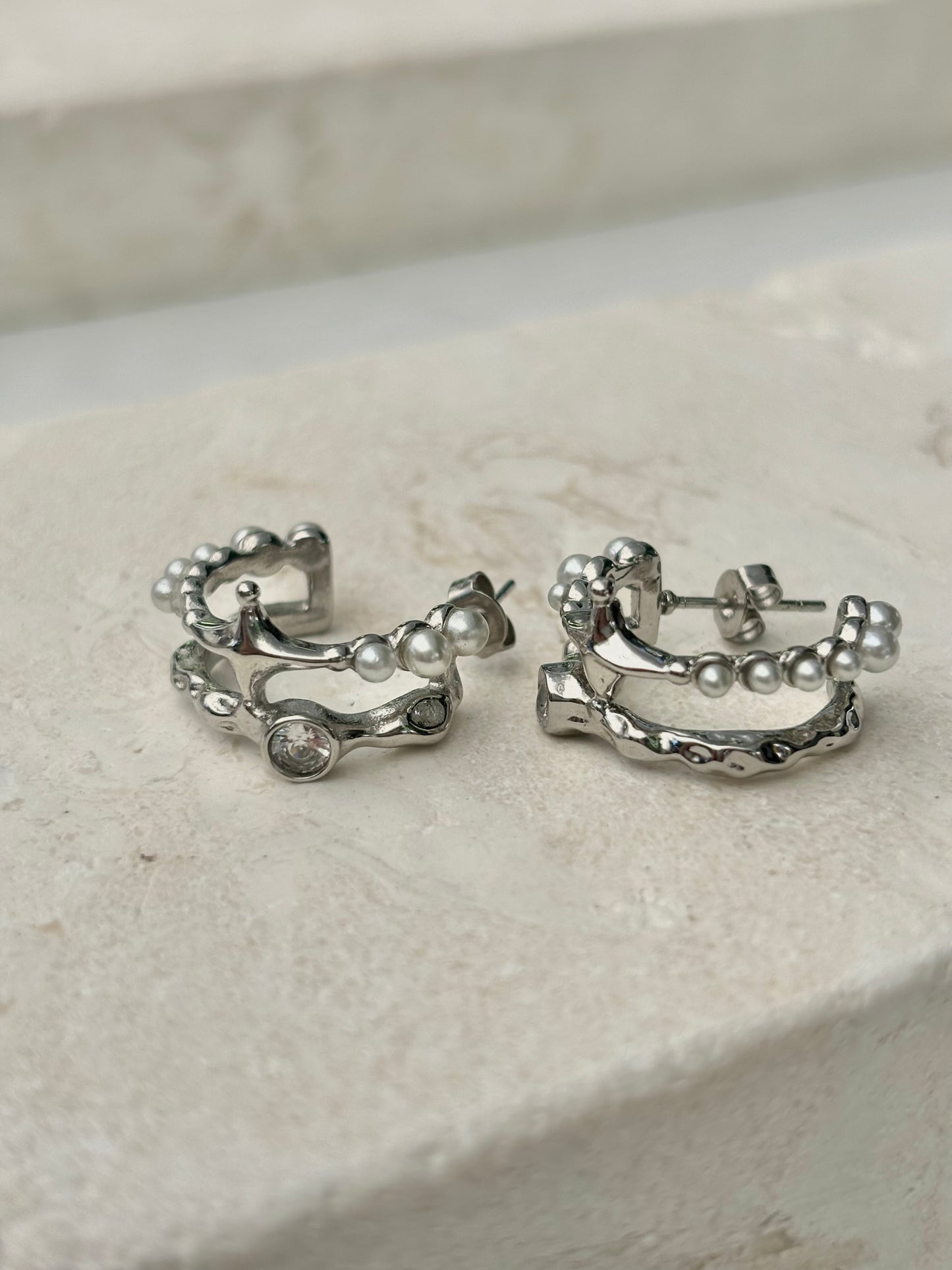MELODY PEARL EARRINGS