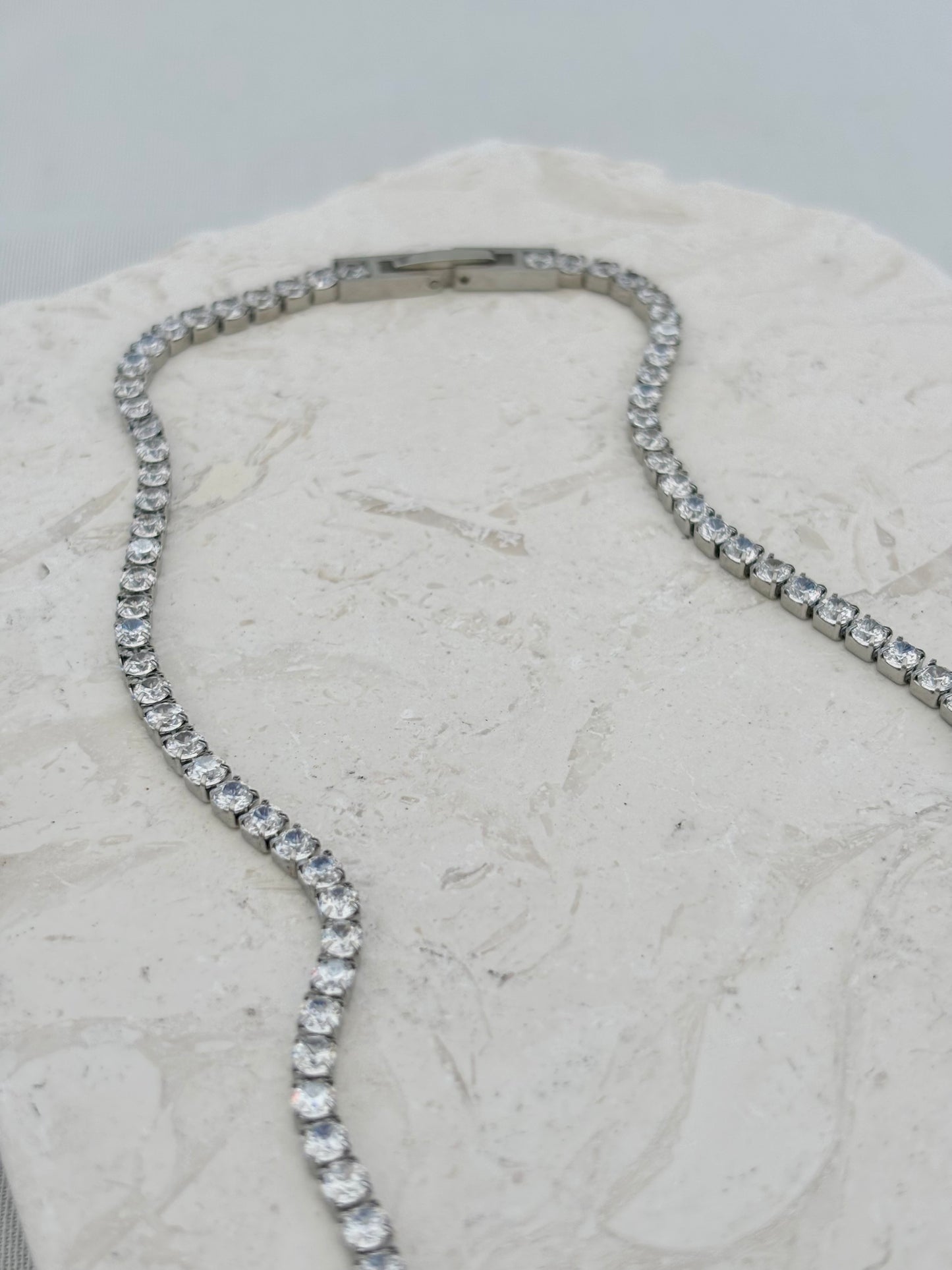 LUISA NECKLACE