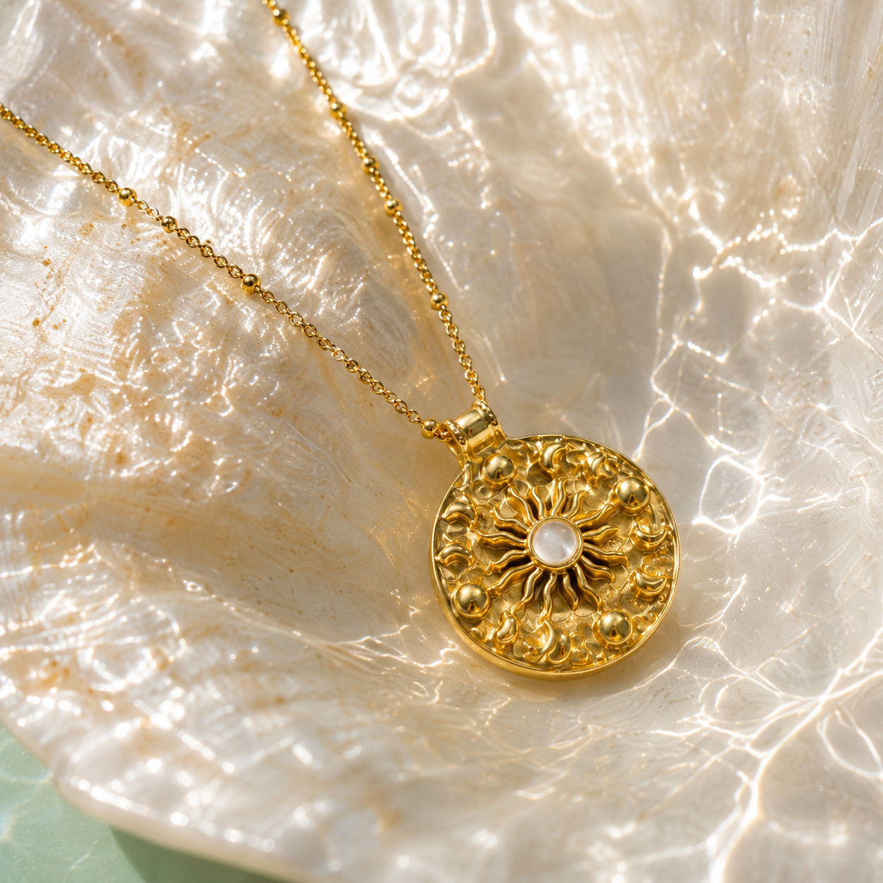 MOONSTONE LUNA NECKLACE