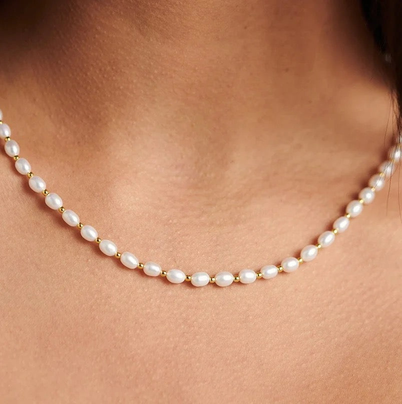 FRESHWATER PEARL NECKLACE