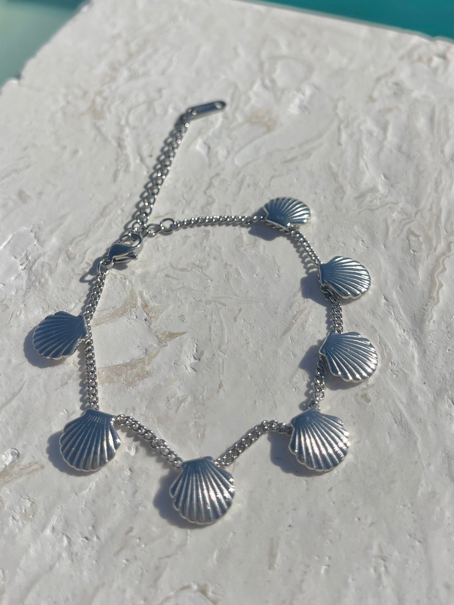 SEASHELL BRACELET