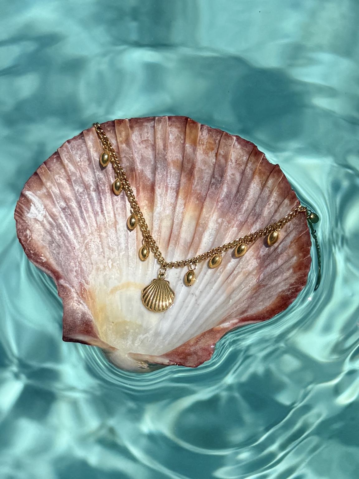 CALLIE SHELL BRACELET