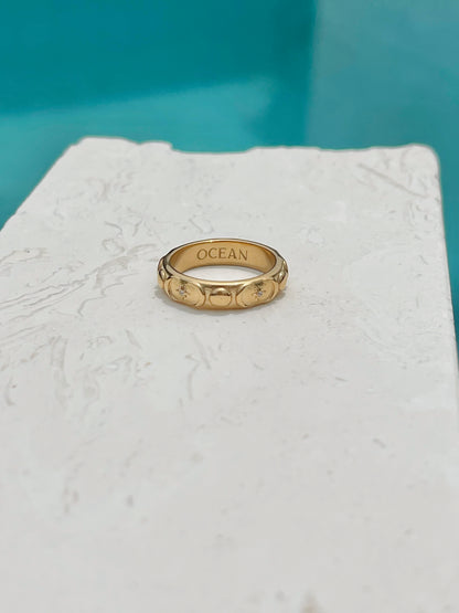 CRESCENT RING