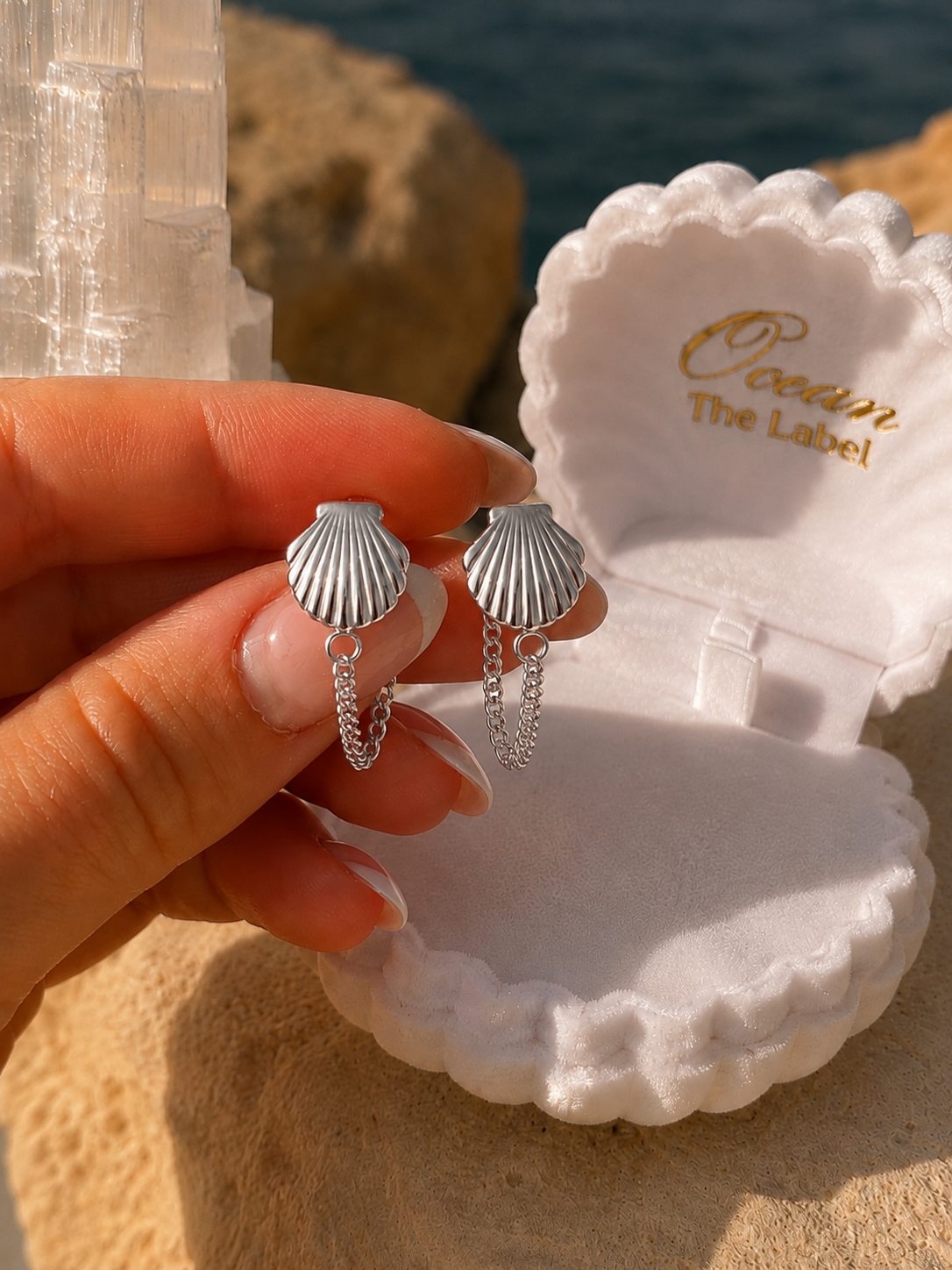THE SACRED SHELL CHAIN EARRINGS