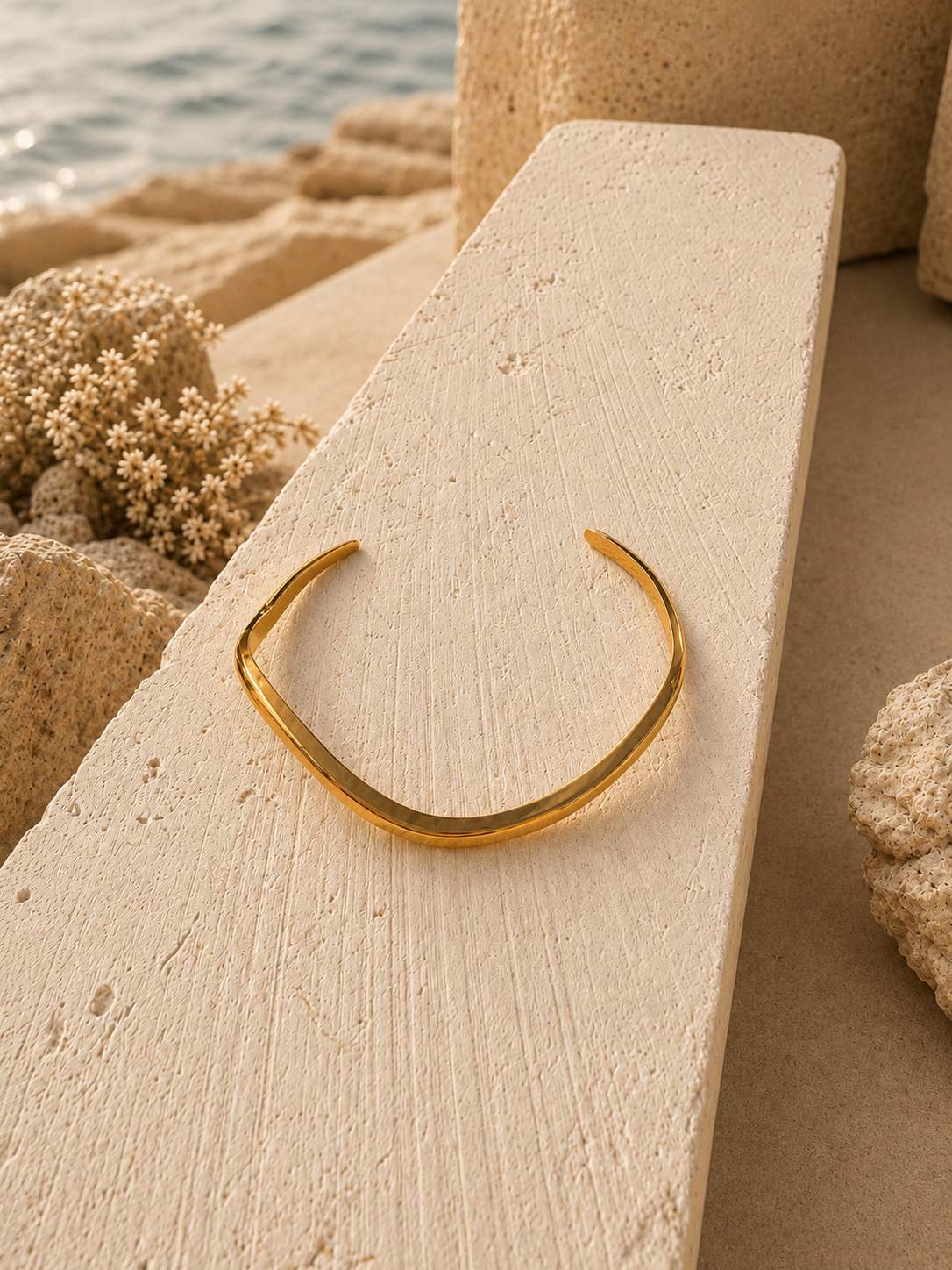 CELINE WAVE CUFF
