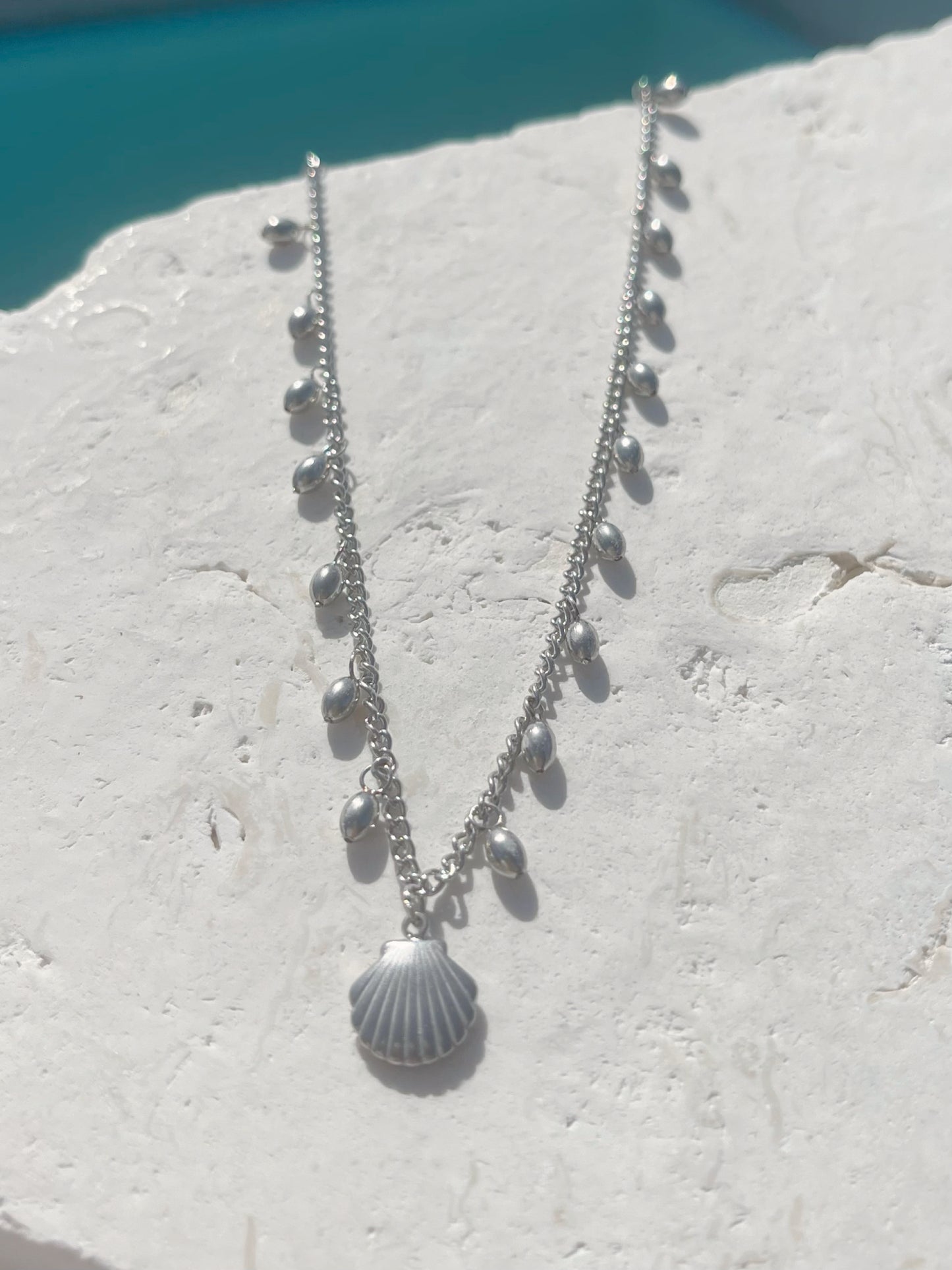 SEASHELL BOBBLE NECKLACE