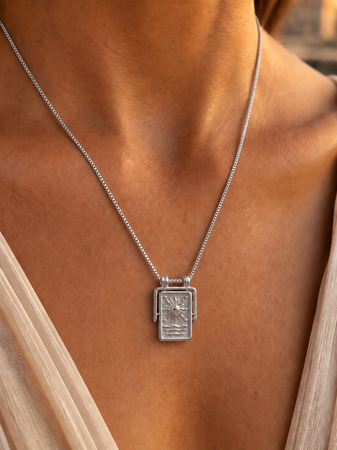 SUN NECKLACE