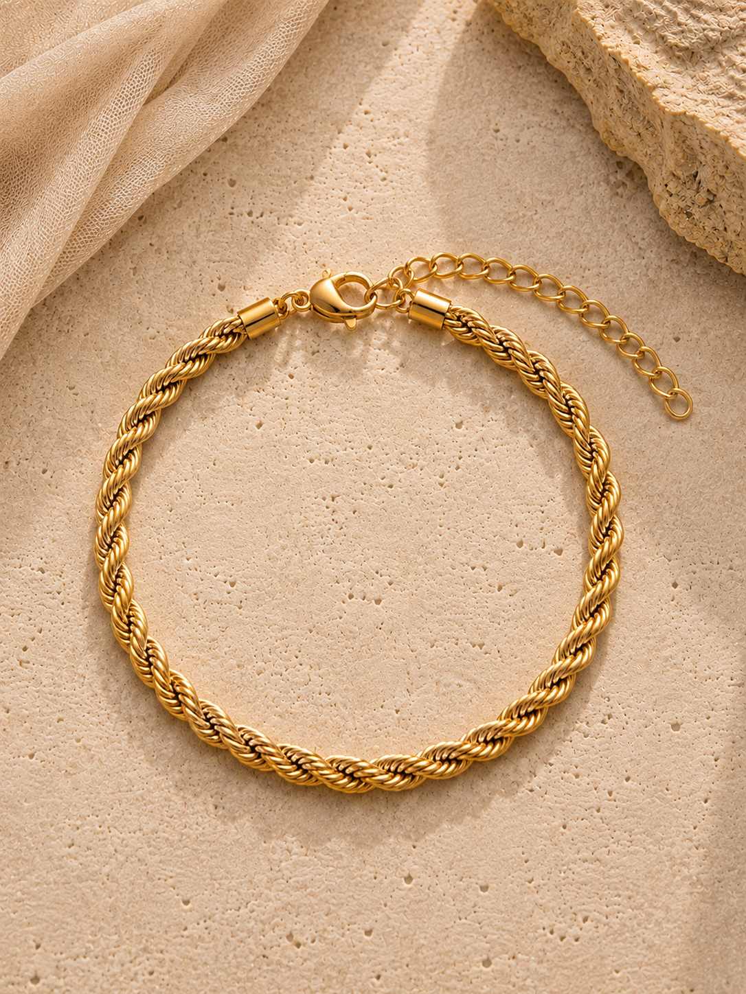 TWISTED ROPE CHAIN BRACELET