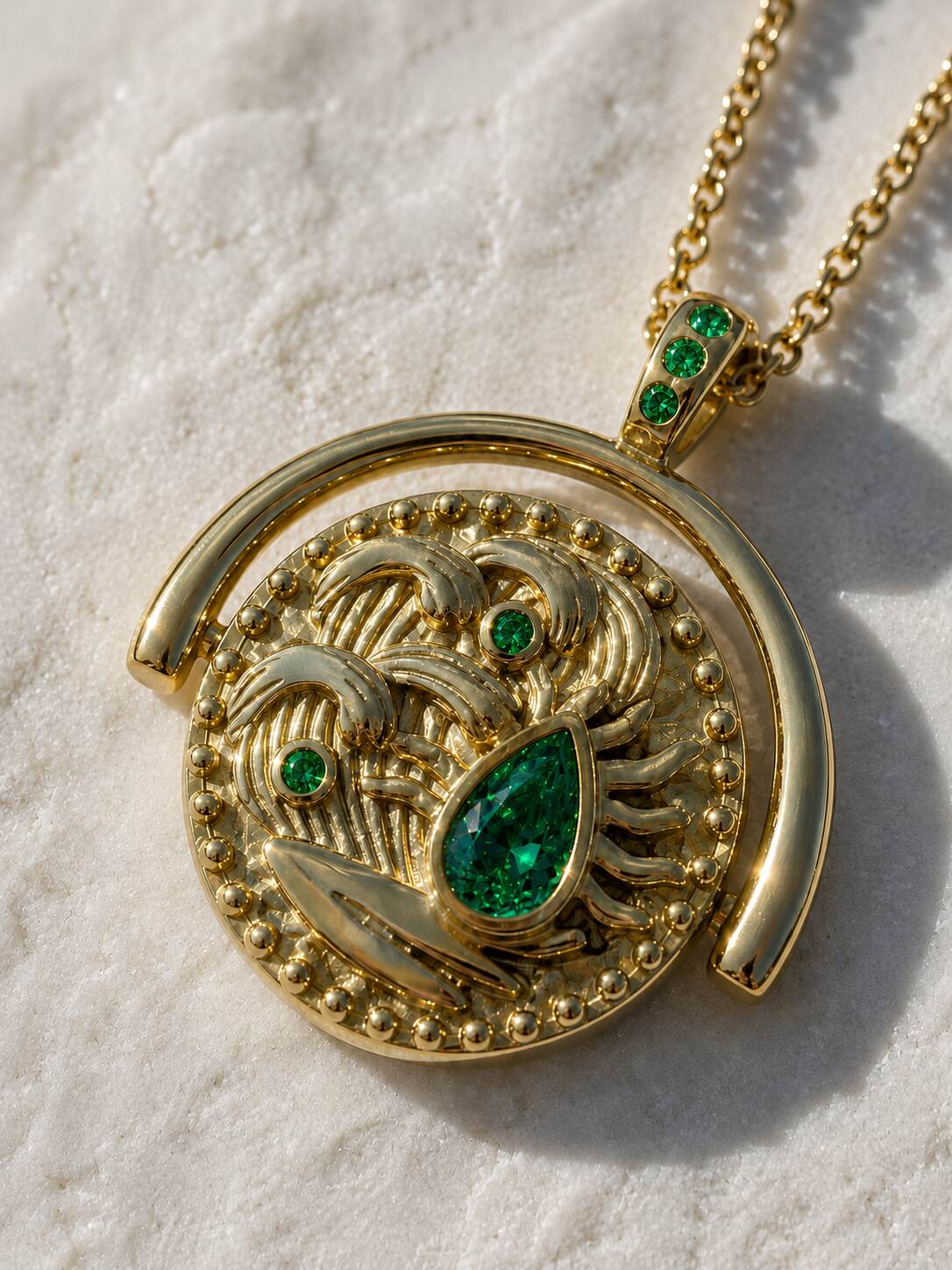 THE SEASIDE NECKLACE