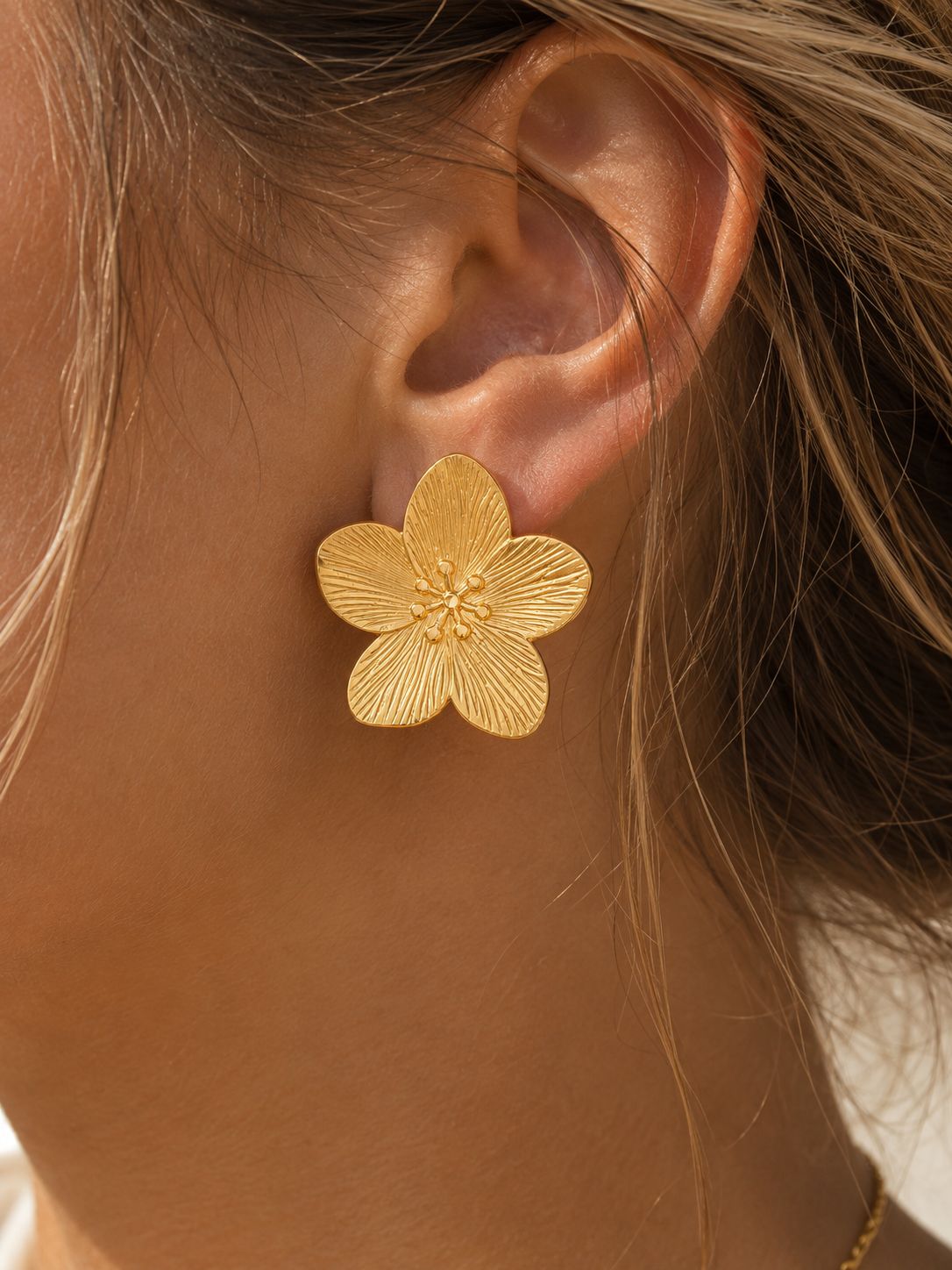 HIBISCUS EARRINGS