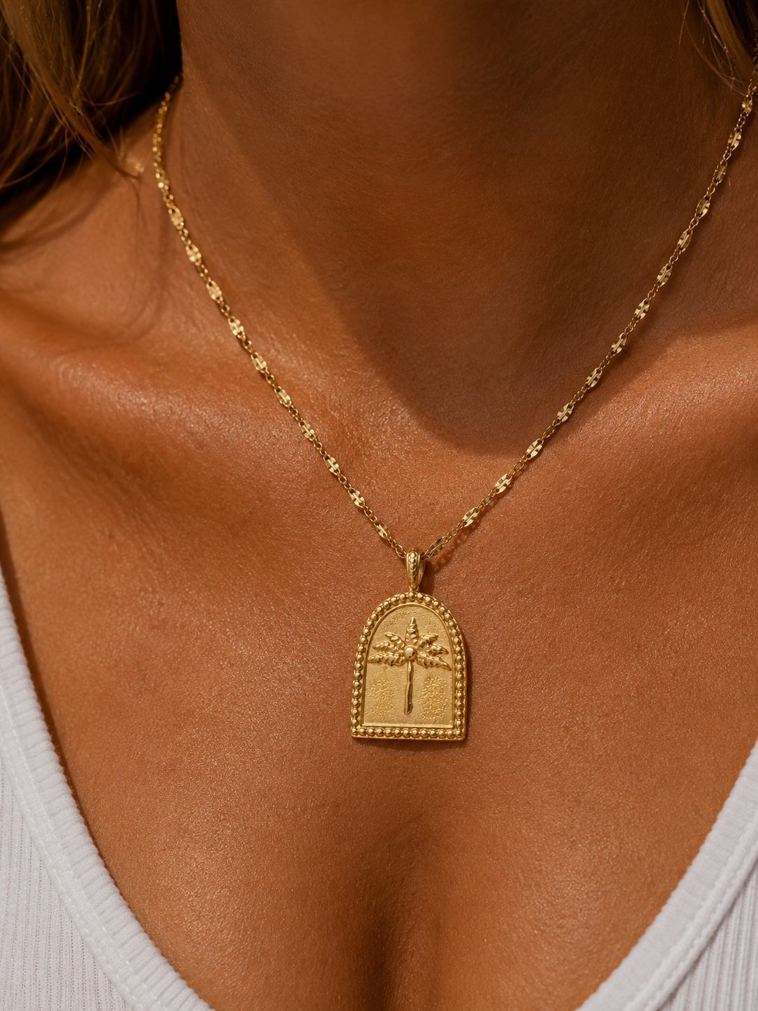 PALM TREE PARADISE NECKLACE