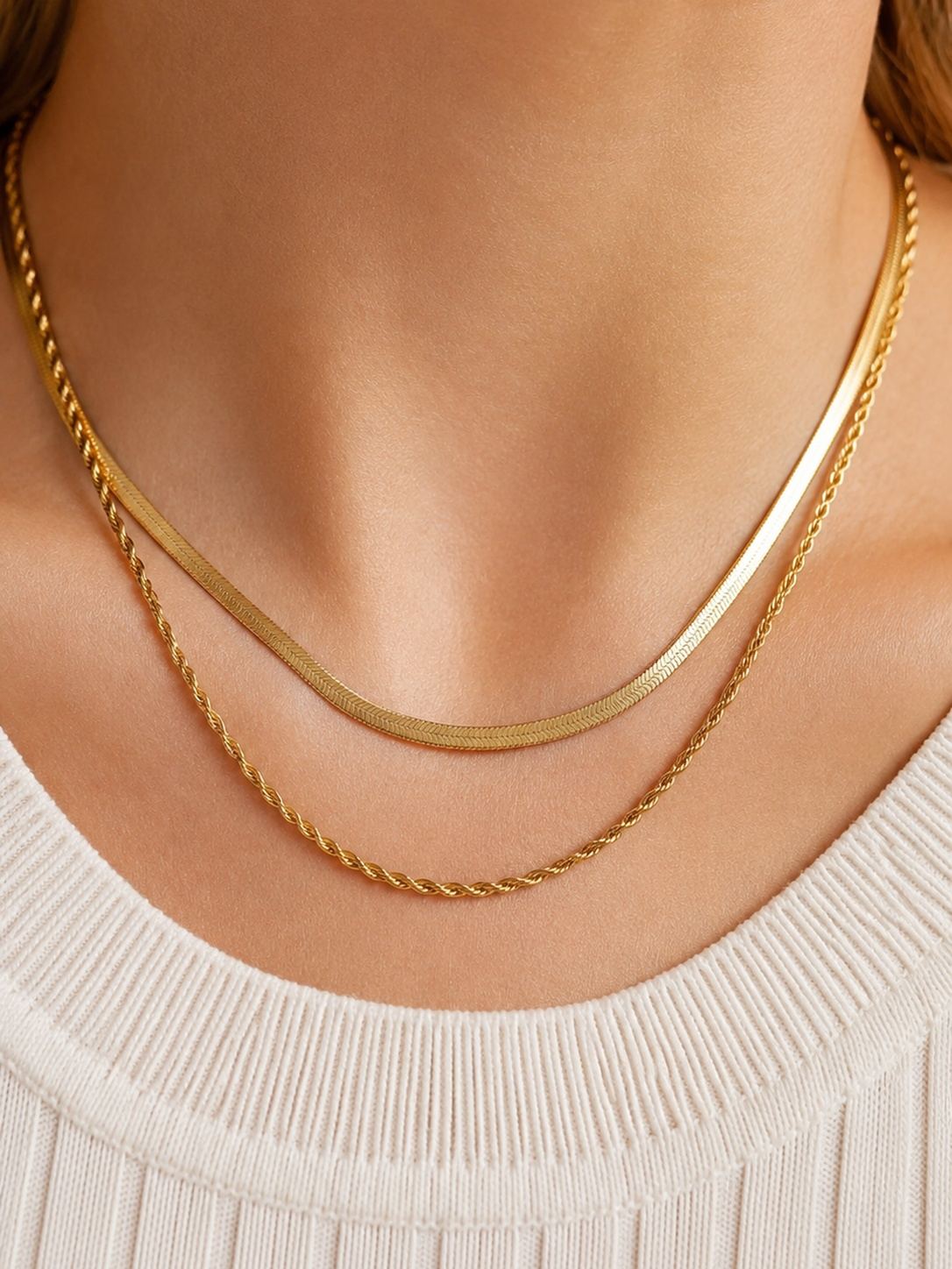 THE ATHENA DOUBLE LAYER CHAIN
