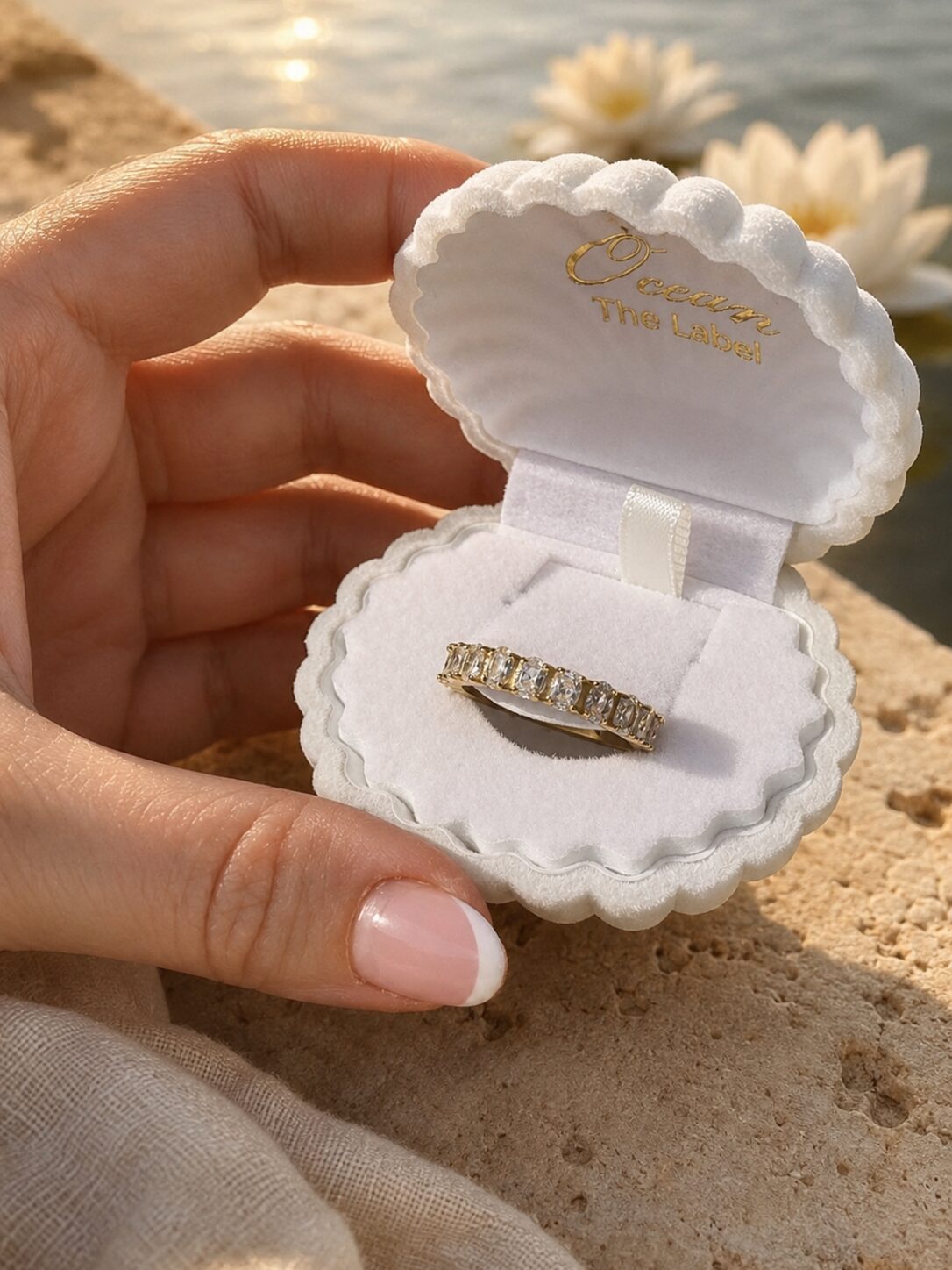 THE DIVINE RING