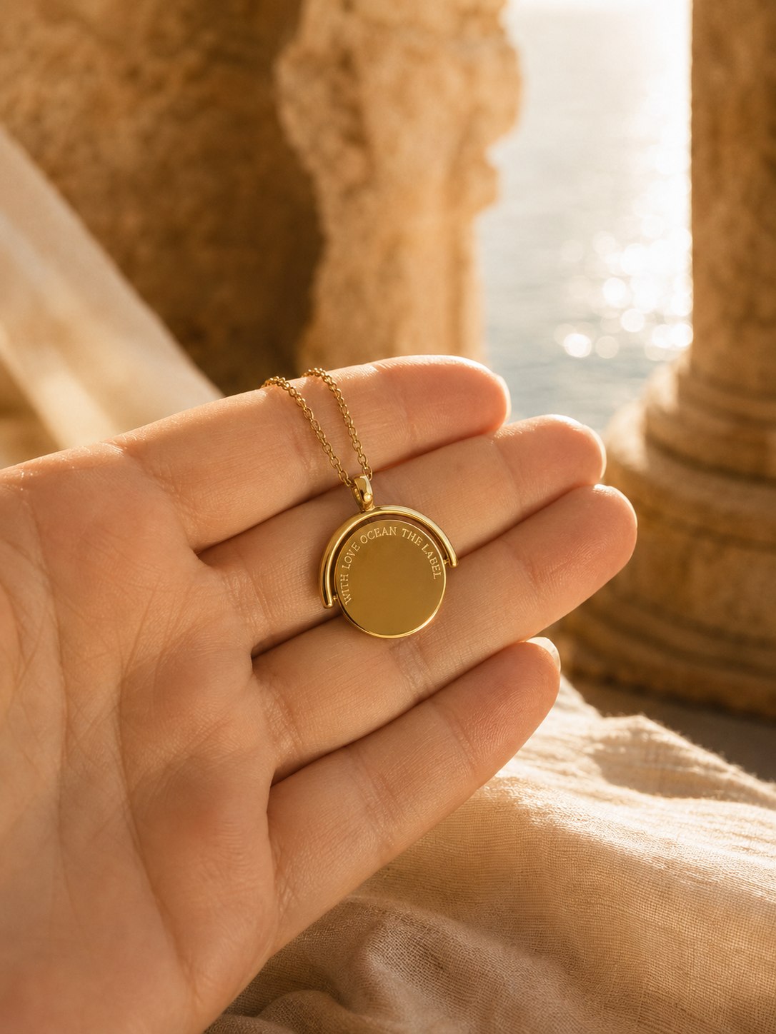 THE SEASIDE NECKLACE