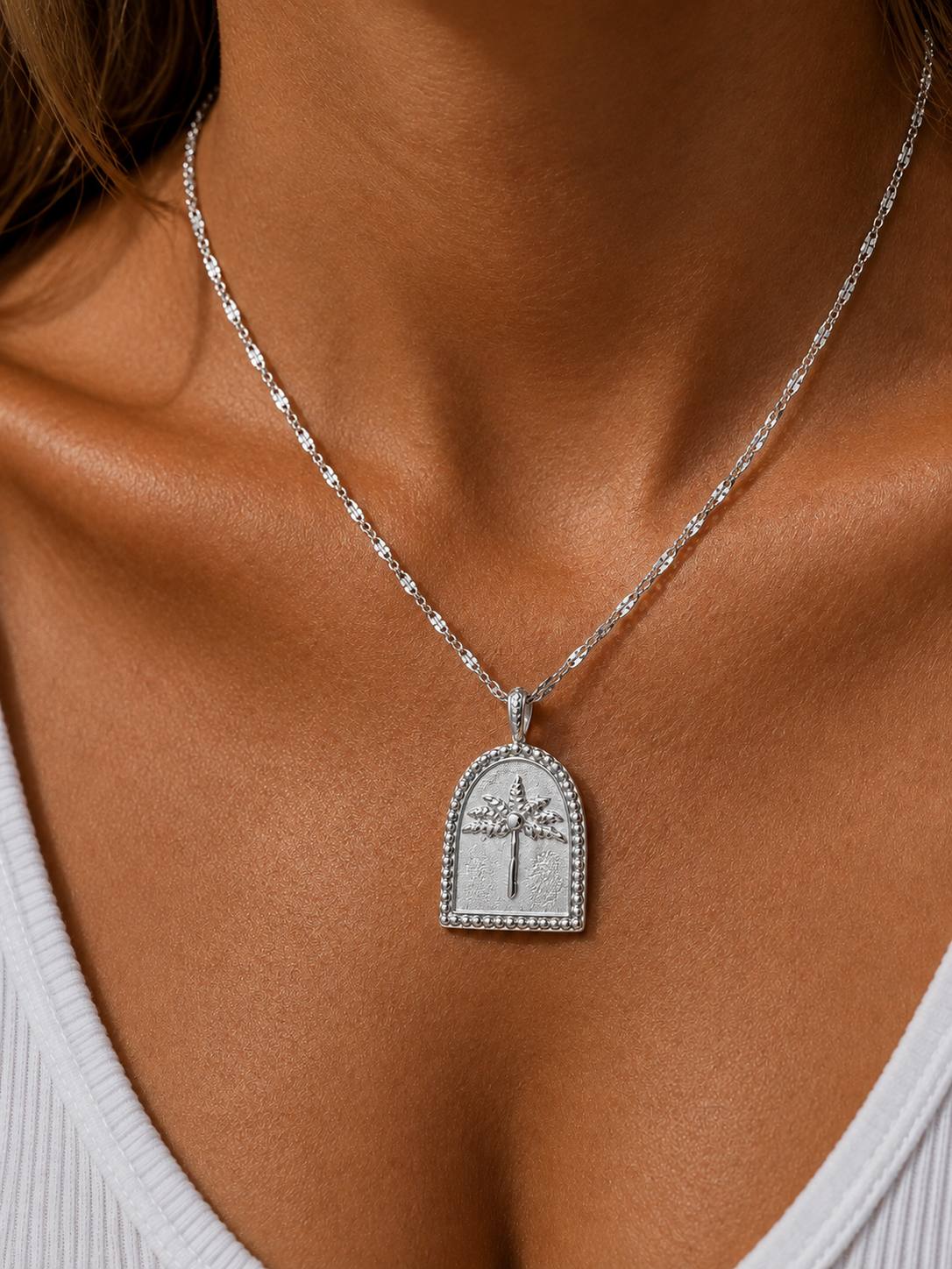PALM TREE PARADISE NECKLACE