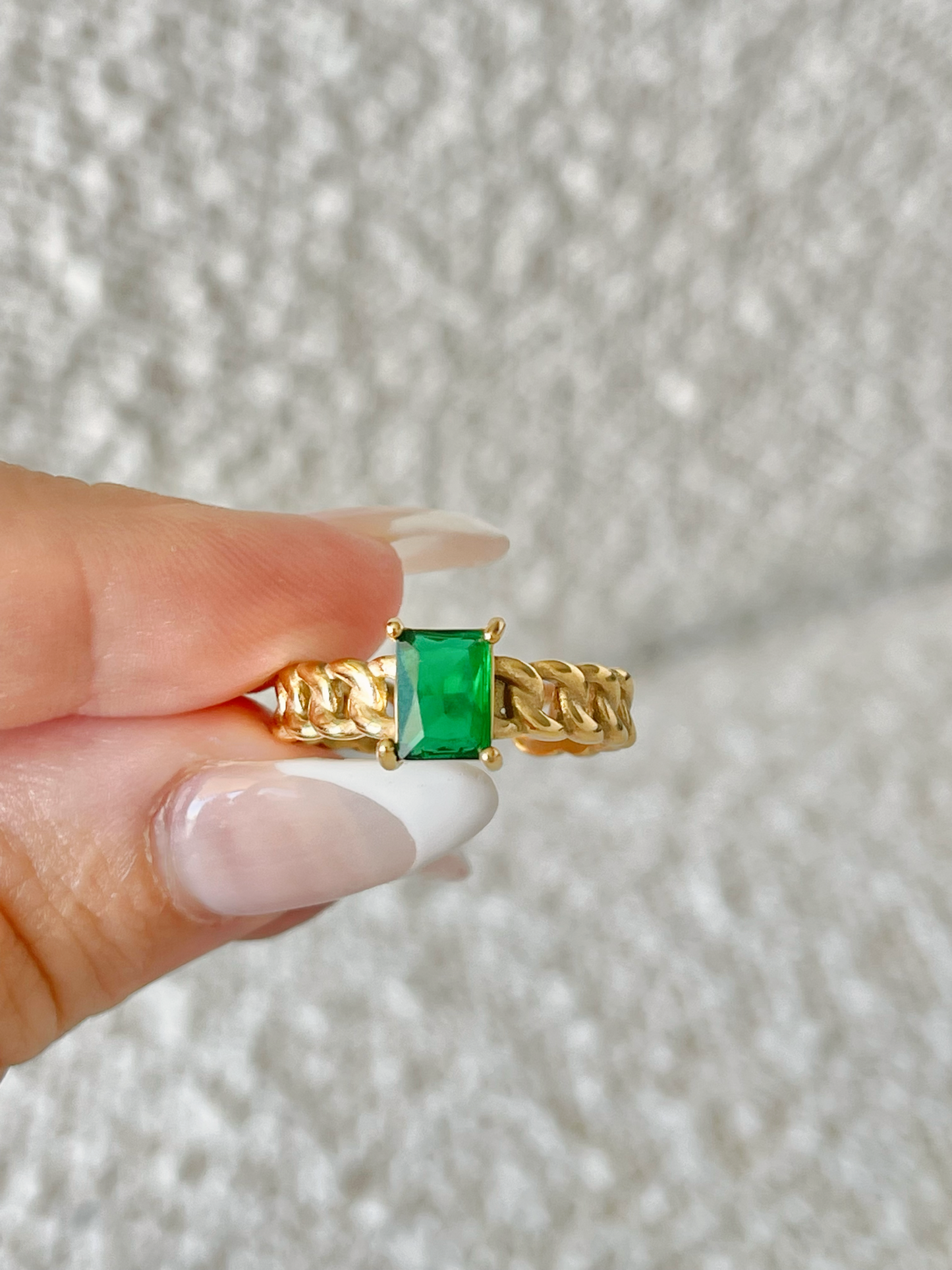 MIRA GREEN CRYSTAL RING