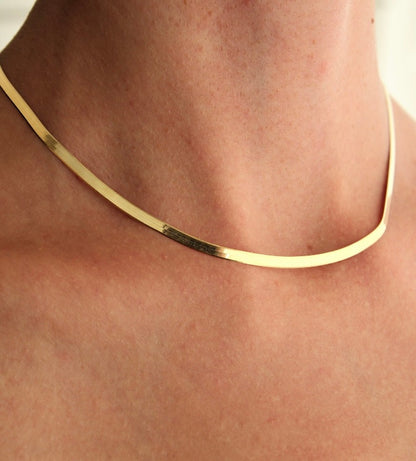 HERRINGBONE CHAIN NECKLACE