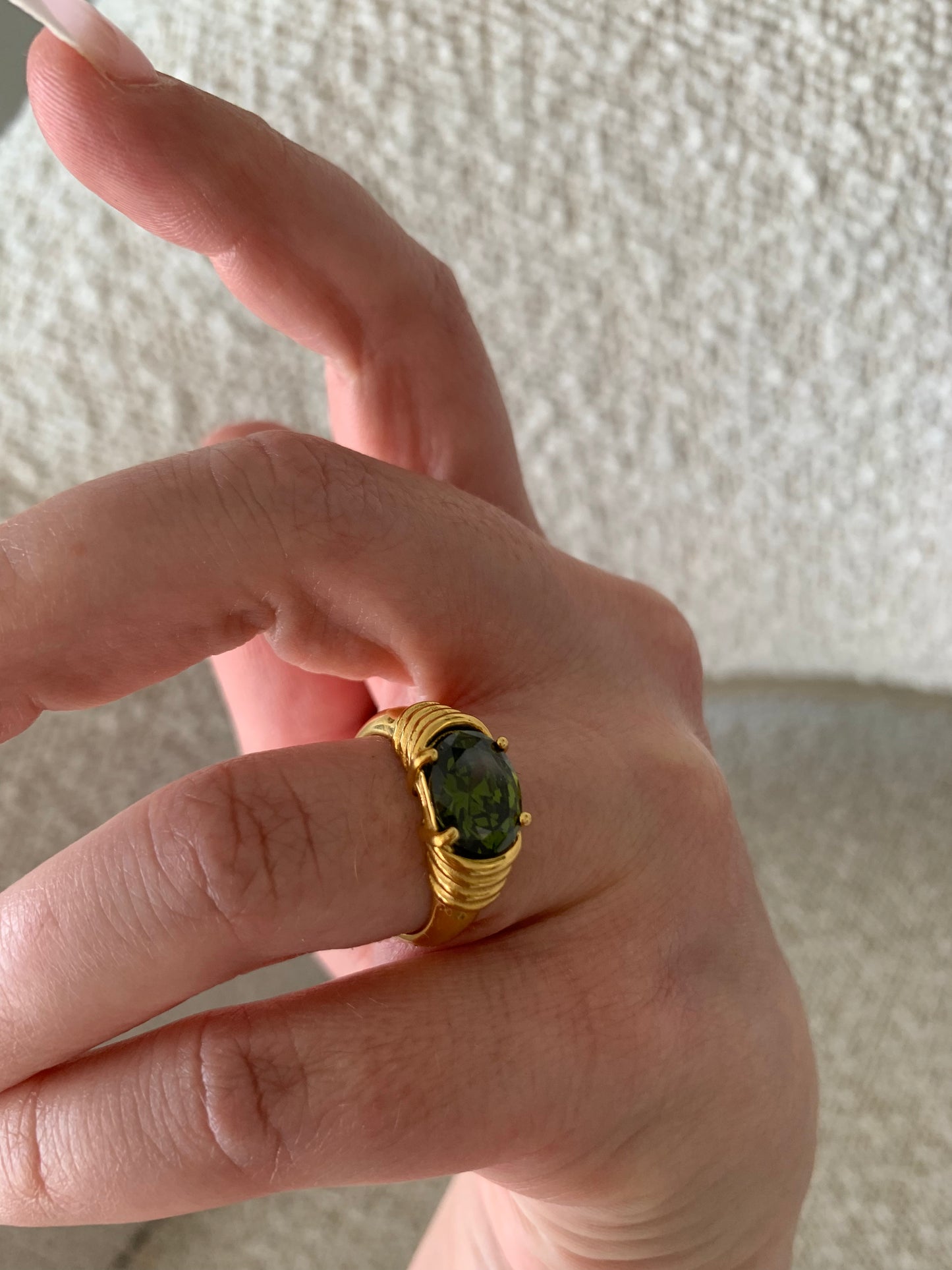 ATHENA CRYSTAL GREEN RING