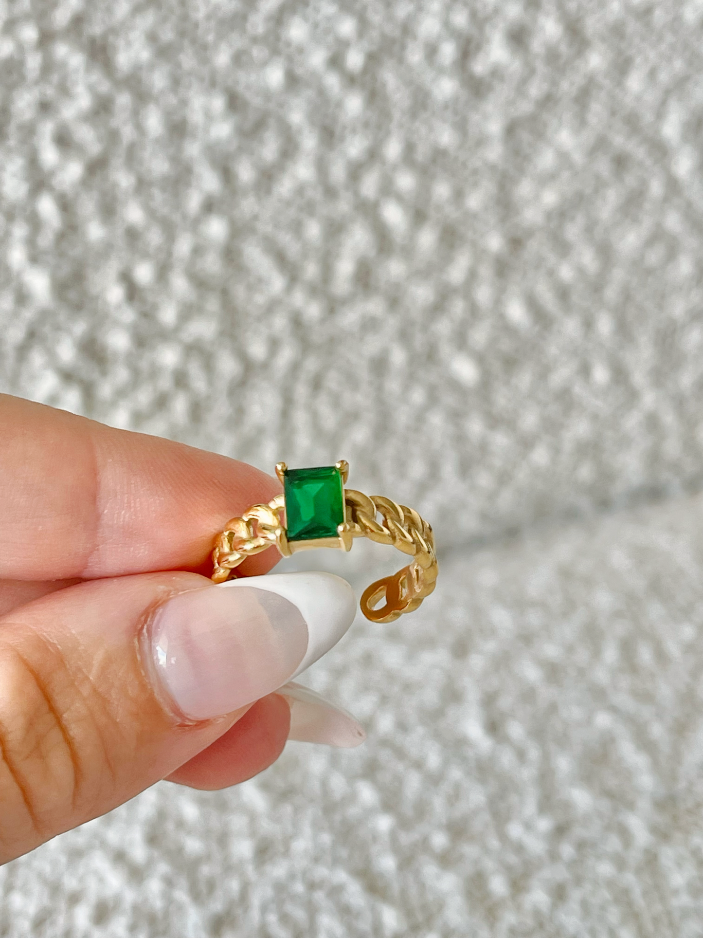 MIRA GREEN CRYSTAL RING